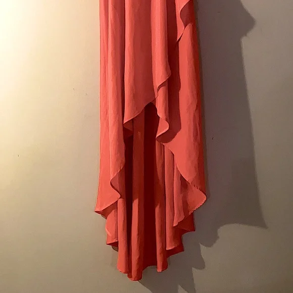 Woman’s Dress - Picture 3 of 15